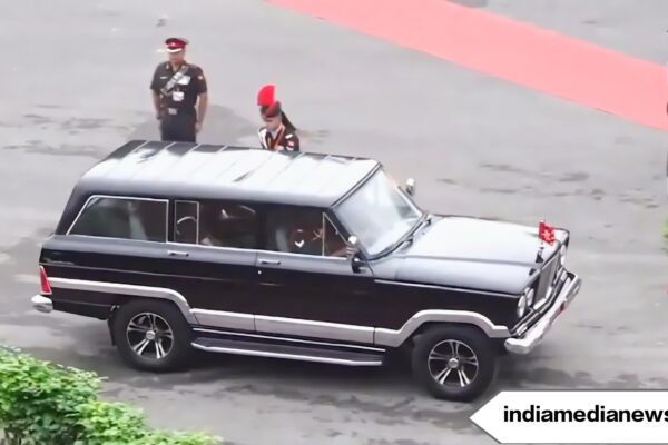 लाल किले पर जब 60 साल पुरानी ‘शाही सवारी’ ने सबका दिल जीत लिया – कहानी सीधे भूटान के महल से राष्ट्रपति भवन तक